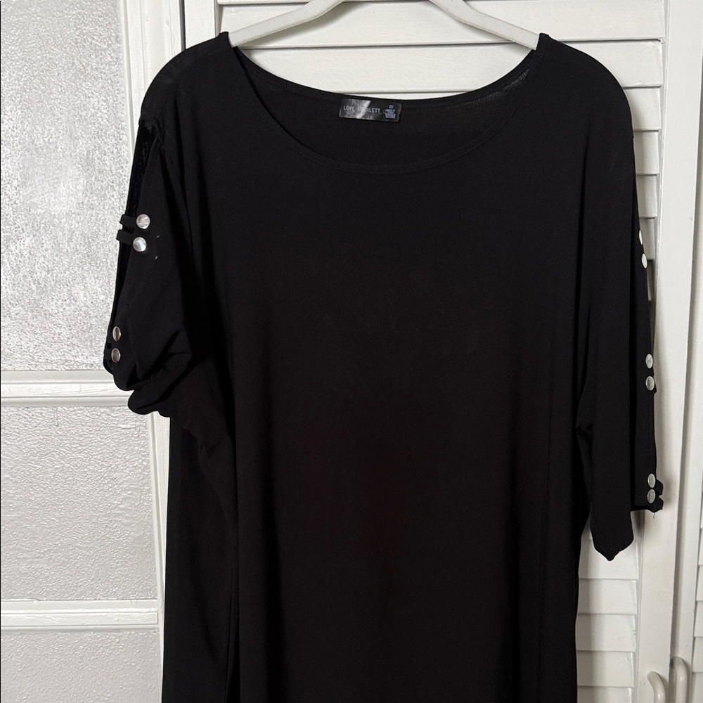 Elegant Black Blouse with Button Details